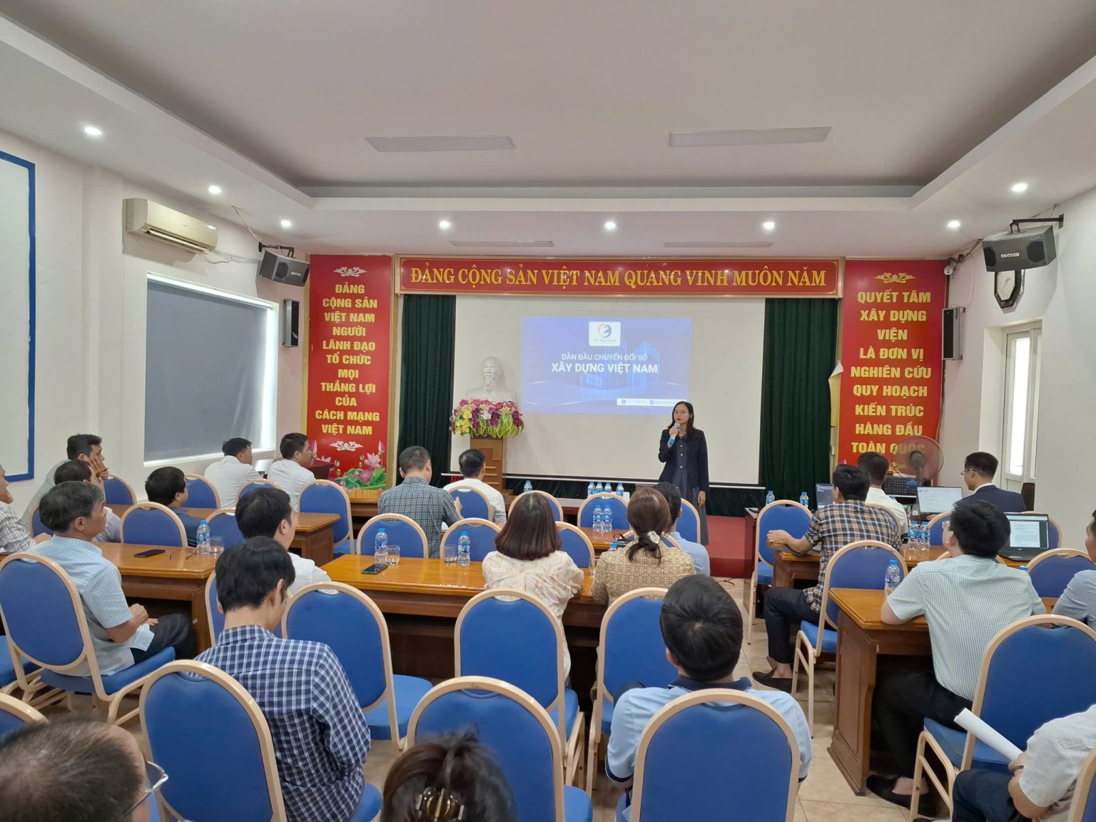 VinaCAD tại Viện Quy hoạch Kiến trúc Thanh Hóa.jpg